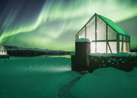 Fiberglass-Encased Lodgings Integrating Turf House Traditions in Icelandic Landscape