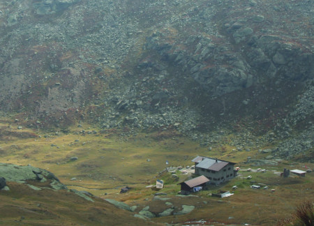 Modular Living Spaces Crafted From Spruce And Polymer Roofs Harmonizing With The Alpine Landscape
