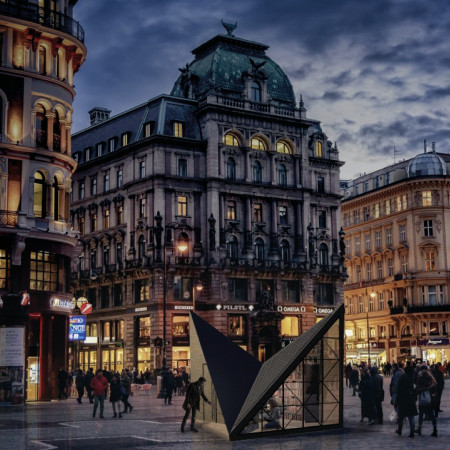 Charred Shingles and Transparent Facades Envelop a Flexible Reading Hub