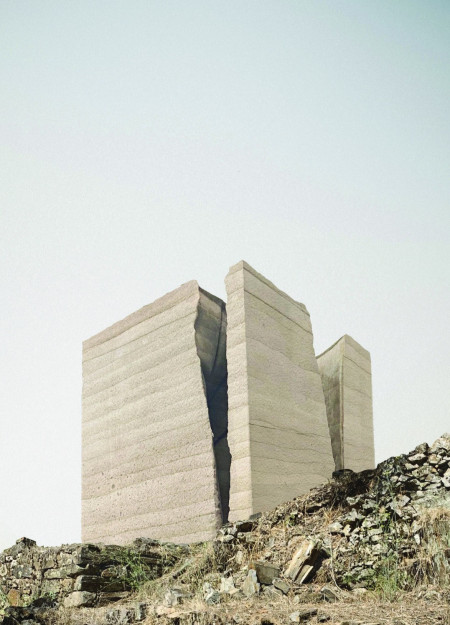 Rammed Earth Structures and Angular Contours Blend Harmoniously With Nature’s Topography