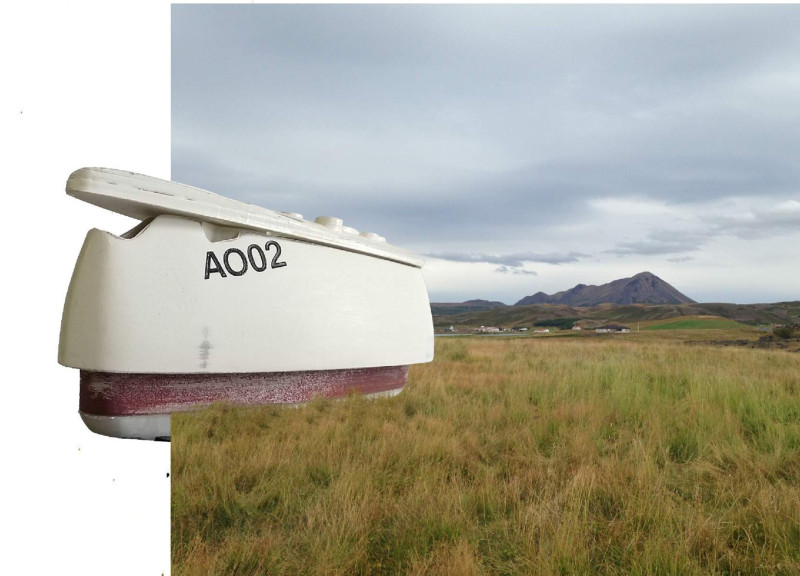 Geodesic Observation Structure Crafted with Recycled Glass and Weatherproof Concrete