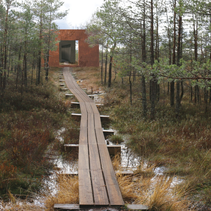 Weathered Corten Steel and Sustainable Timber Create a Seamless Observation Space within Natural Landscape